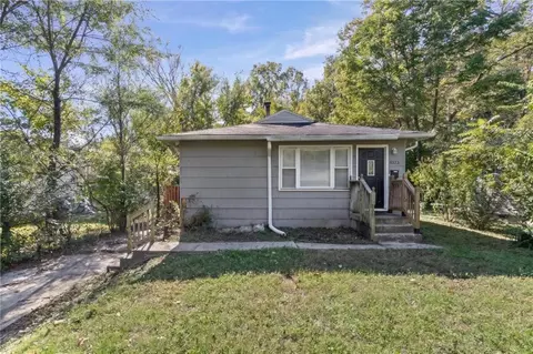 4323 Towers Rd, Kansas City, MO 64130