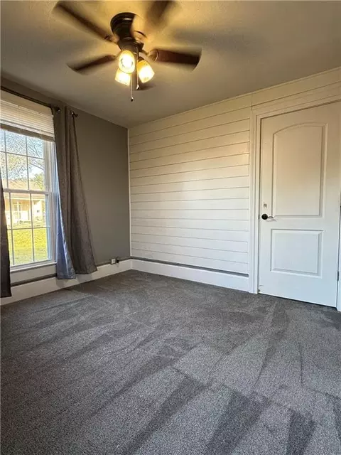 Bedroom - 401 E 3rd St, Norborne, MO 64668 photo 5 of 6