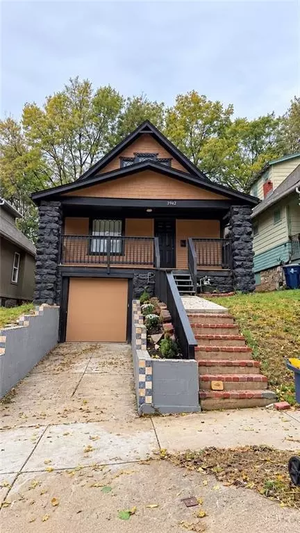 3942 Flora Ave, Kansas City, MO 64110