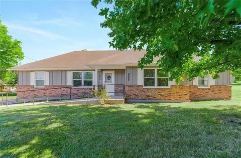 20032005 Ottawa St, Leavenworth, KS 66048