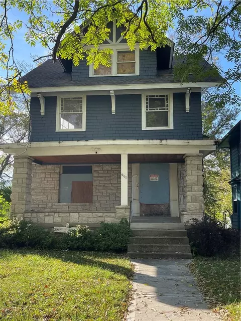 4012 Montgall Ave, Kansas City, MO 64130