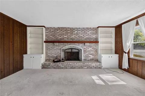 Living - 787 E State Route J Hwy, Peculiar, MO 64078 photo 6 of 7