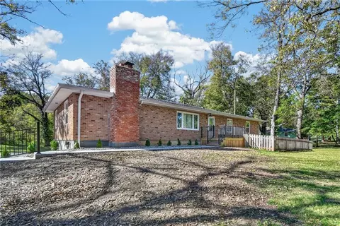Exterior - 787 E State Route J Hwy, Peculiar, MO 64078 photo 2 of 10