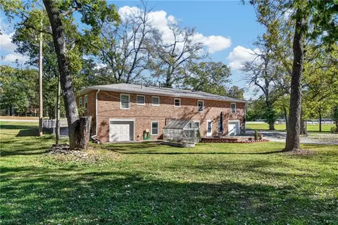 Exterior - 787 E State Route J Hwy, Peculiar, MO 64078 photo 4 of 10