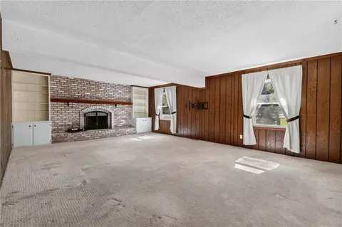 Living - 787 E State Route J Hwy, Peculiar, MO 64078 photo 4 of 7