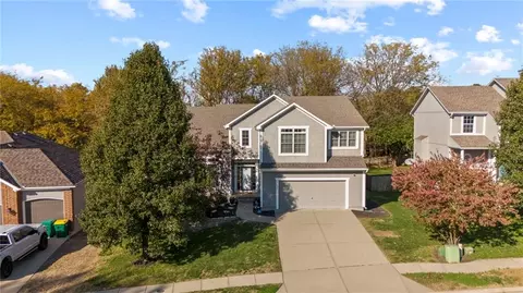 11020 Augusta Dr, Kansas City, KS 66109