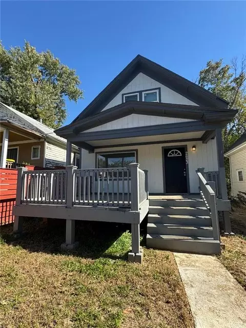 2623 Brighton Ave, Kansas City, MO 64127