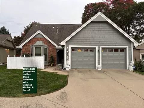 12319 W 82nd Pl, Lenexa, KS 66215