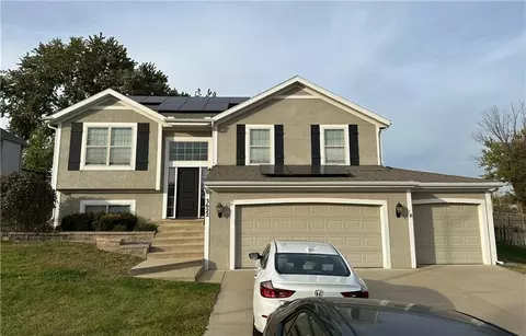 3622 NE 85th St, Kansas City, MO 64156