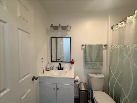 Bath - 112 E High St, Coffey, MO 64636 photo 3 of 4