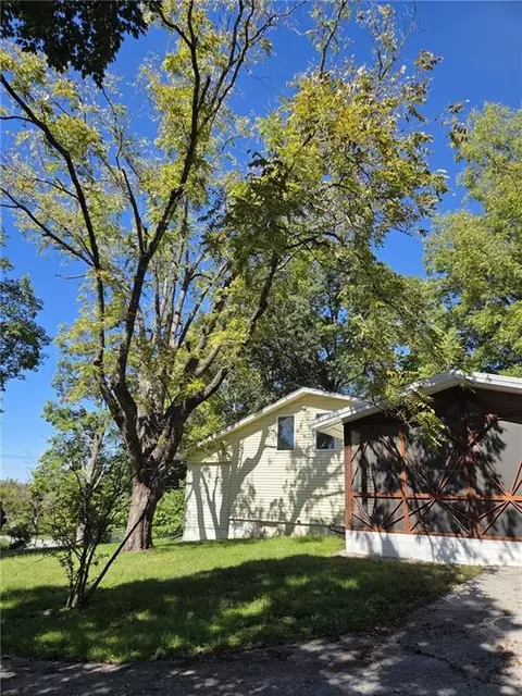 51 N 65th St, Kansas City, KS 66111