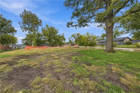 829 17th Ter, Ottawa, KS 66067 photo 6
