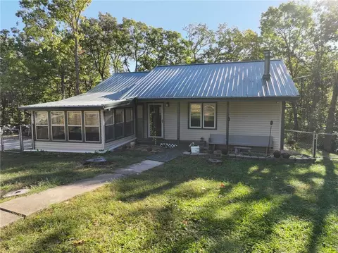 11601 Caboose Cir, Warsaw, MO 65355