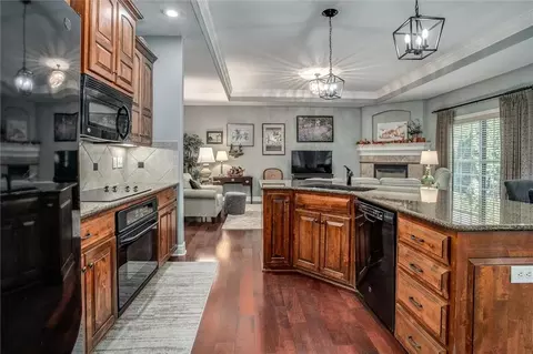 Kitchen - 3913 NW Redspire St, Lees Summit, MO 64064 photo 2 of 3