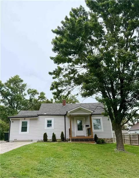 746 Locust St, Kansas City, KS 66103