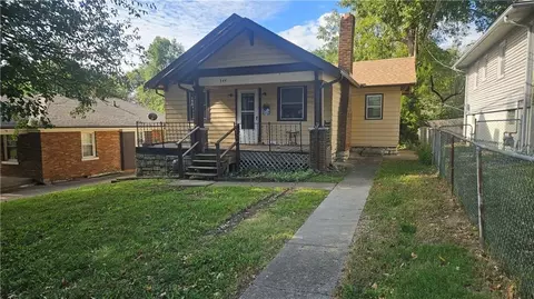 244 N 29th St, Kansas City, KS 66102