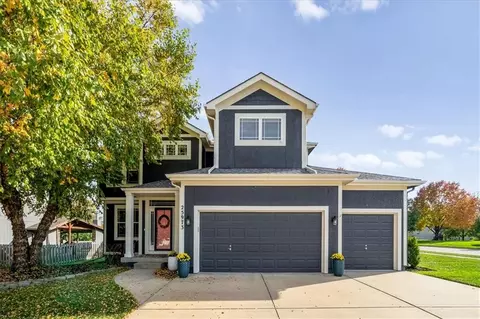 25973 W 149th St, Olathe, KS 66061