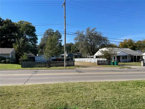 2130 S 34th St, Kansas City, KS 66106