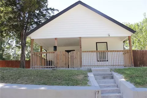 2230 Brighton Ave, Kansas City, MO 64127