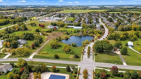 16572 S Ridgeview Rd, Olathe, KS 66062