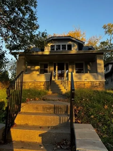 5125 Euclid Ave, Kansas City, MO 64130