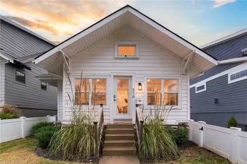 716 W 44th Ter, Kansas City, MO 64111