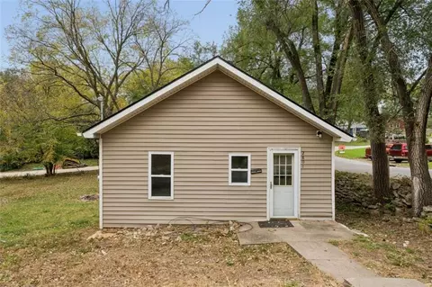 2801 S 28th St, Kansas City, KS 66106