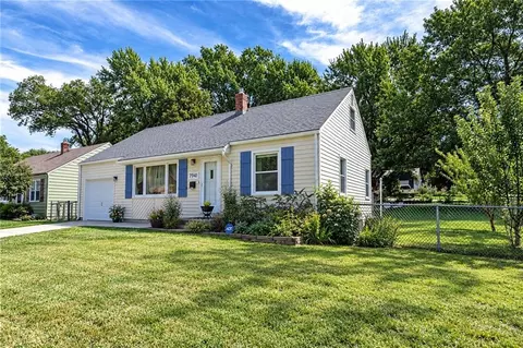 7941 Jefferson St, Kansas City, MO 64114