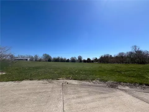 lot25 Willow Dr, Maryville, MO 64468