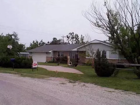 415 W 3rd, Burden, KS 67019 photo 1