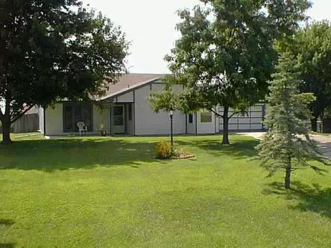 6711 Eagle Dr, Derby, KS 67037 photo 1