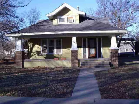 703 Main, Halstead, KS 67056 photo 1