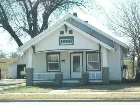 237 Main, Augusta, KS 67010 photo 1
