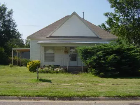 213 E 9th, Harper, KS 67058 photo 1