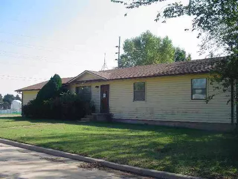 717 E 9th, Harper, KS 67058 photo 1