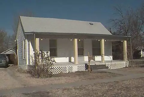 908 E 6th, Winfield, KS 67156 photo 1
