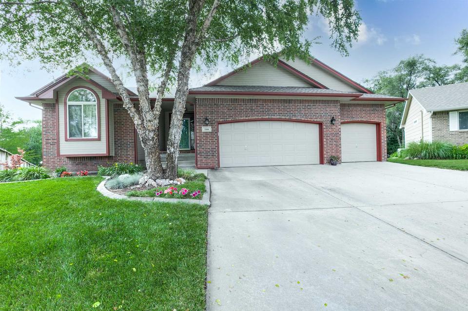 166 S Maple Dunes Ct, Wichita, KS 67235 36 Photos MLS 604210 Movoto