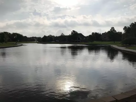 328 Old Colony Ct, North Newton, KS 67117