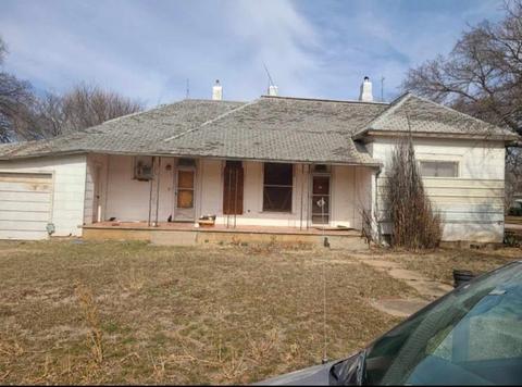 324 S Bluff Ave, Anthony, KS 67003 photo 1