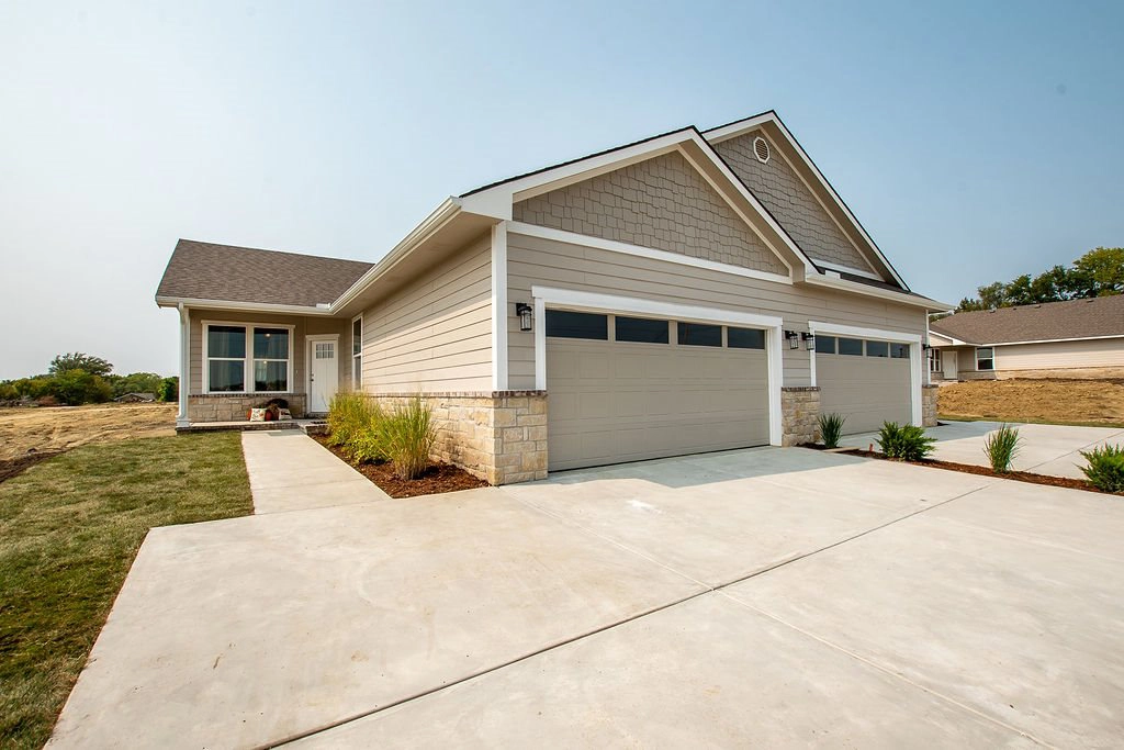 331 N 127th St E Unit 211  