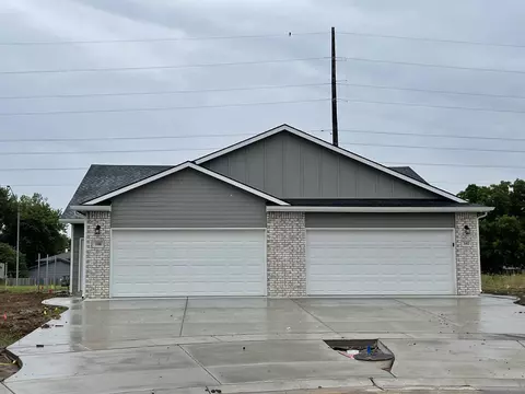 100 102 E Santa Fe Cir, Mulvane, KS 67110 photo 1