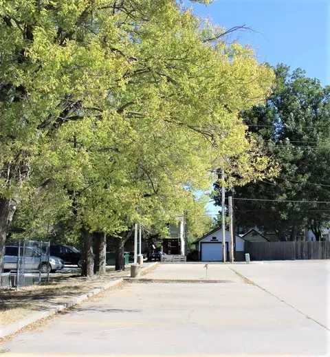 1310 Main St, Winfield, KS 67156 photo 1