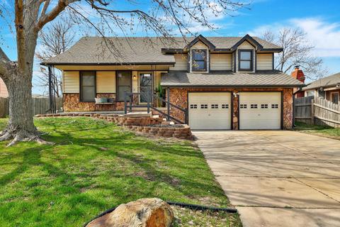 1913 S White Oak, Wichita, KS 67207 | 36 Photos | MLS #622995 - Movoto