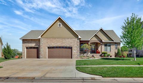 907 E Rough Creek Loop, Derby, KS 67037 photo 1