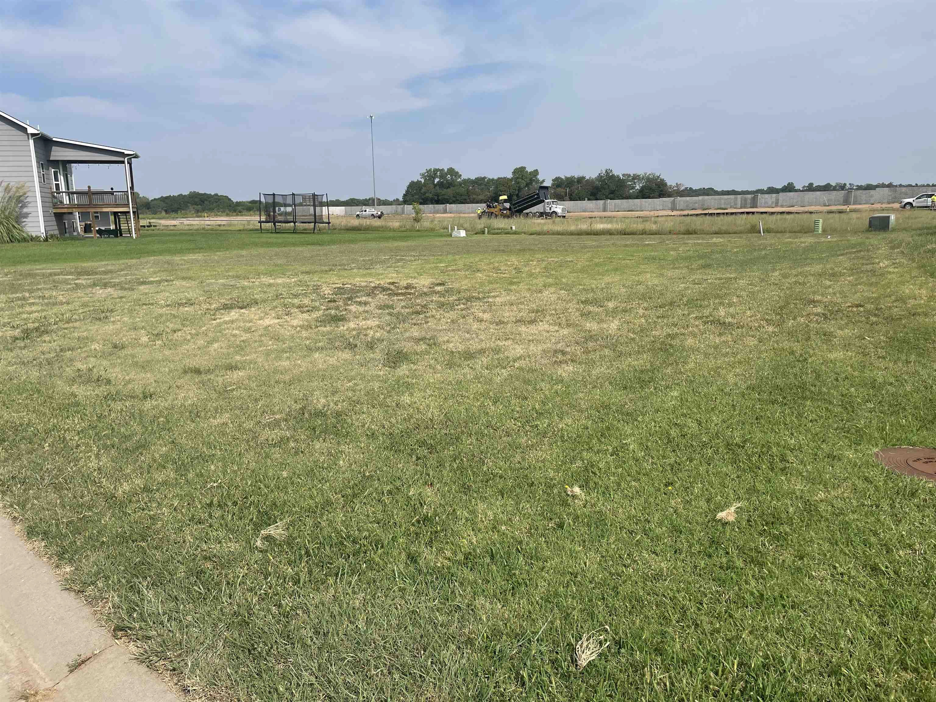306 W Lavern Ln  