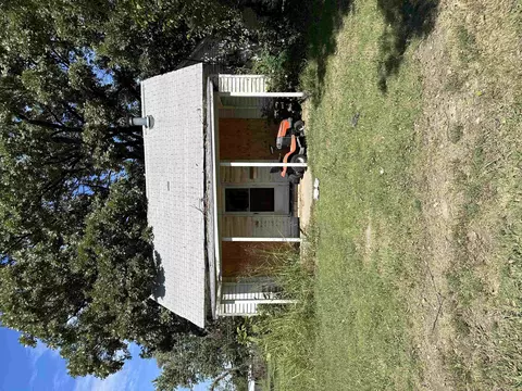 612 E 7th Ave, Winfield, KS 67156 photo 1