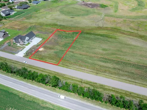 16755 W Hickory Ct, Goddard, KS 67052