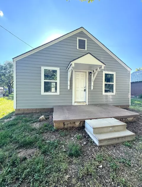 417 S Purdy Ave, Lyons, KS 67554 photo 1