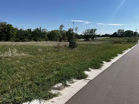 725 W Santa Fe Ave, El Dorado, KS 67042