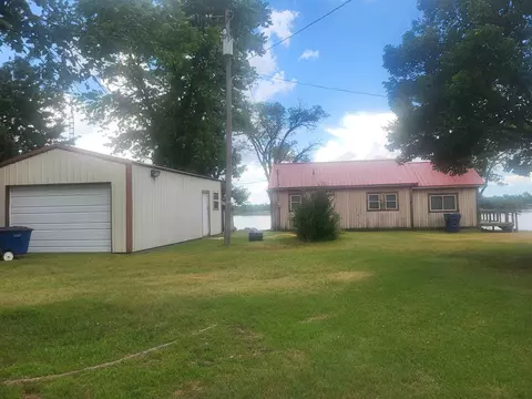 109 Eureka Lake Rd, Eureka, KS 67045